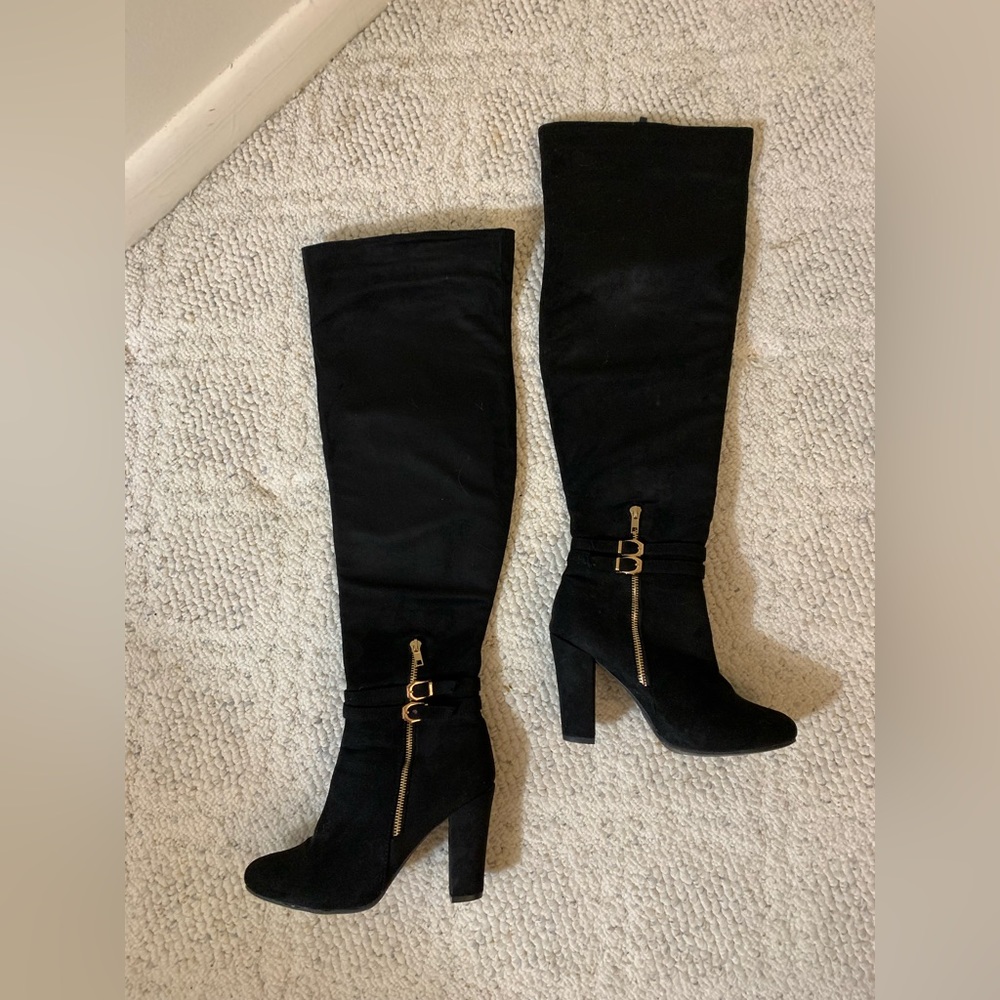Black Women’s Boots, Suede, Size 9